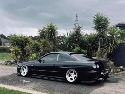 Revolutionize Your Driving Experience – Customized Bagged Suspension System for Nissan R34