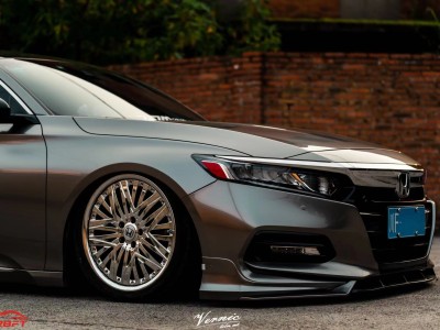 The Tenth-Generation Honda Accord Bagged: A Unique Expression of Customization