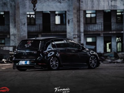 The Volkswagen Golf VII Bagged: A Unique Fusion of Classic Style and Modern Customization