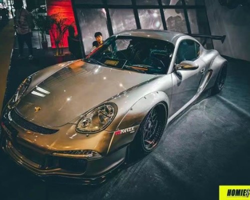 Explosive modification Porsche 911 bagged is popular see also